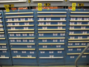 LISTA HEAVY DUTY 10-DRAWER PARTS CABINET W/ CONTENTS (W-50) LOADING & HANDLING FEE $25-